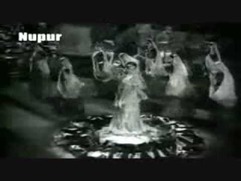 Aaja Aaja Nadiya Kinare Lyrics - Lata Mangeshkar