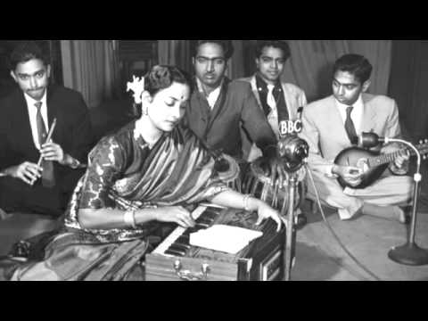 Aasman Par Hai Jitne Sitare Lyrics - Geeta Ghosh Roy Chowdhuri (Geeta Dutt)