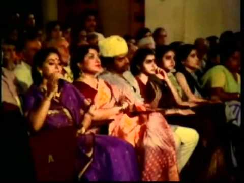 Aaye Soor Ke Panchhi Lyrics - Rajan Mishra, Sajan Mishra