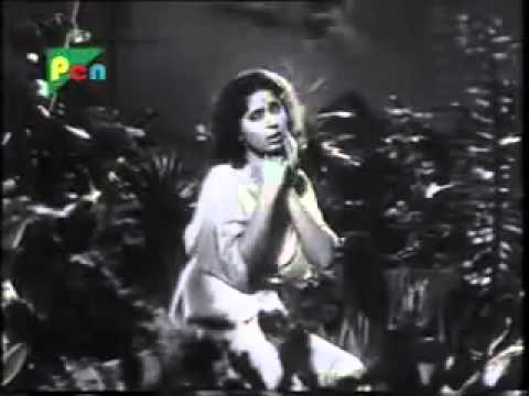 Balam Bada Nadaan Lyrics - Lata Mangeshkar
