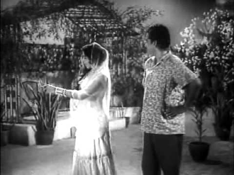 Balma Kitna Nadan Hai Lyrics - Lata Mangeshkar