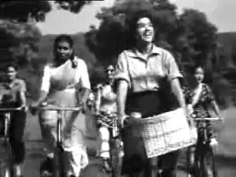 Ban Ke Panchhi Gaaye Lyrics - Lata Mangeshkar