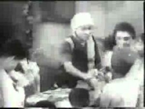 Chane Zor Garam Baabu Lyrics - Arun Kumar