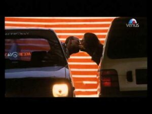 College Ke Saathi Lyrics - Aslam Mustafa, Hariharan, Krishnakumar Kunnath (K.K)