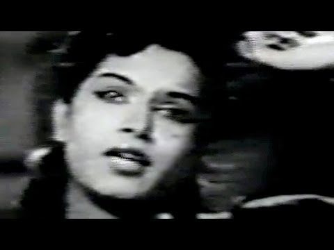 Ise Na Aur Lootiye Lyrics - Lata Mangeshkar
