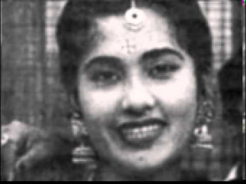Jab Kari Badariya Chayegi Lyrics - Meena Kapoor