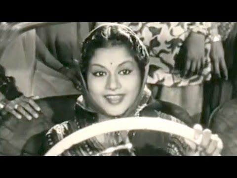 Khat Khat Gadi Rok Rahi Hai Lyrics - Lata Mangeshkar