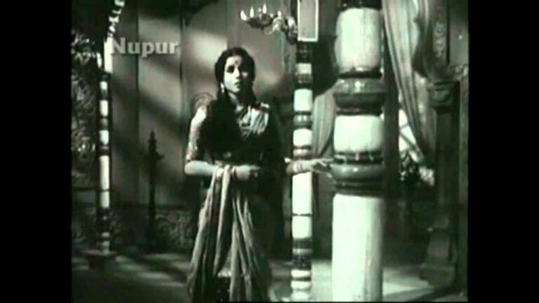 Reh Gayi Main Dekhti Lyrics - Asha Bhosle