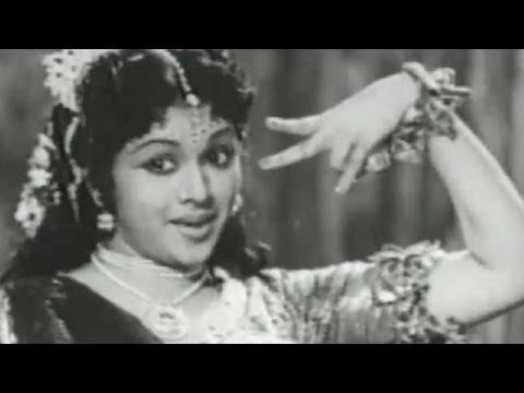 Tu Mrig Naini Madhubaini Lyrics - Geeta Ghosh Roy Chowdhuri (Geeta Dutt), Pillavalu Gajapathi Krishnaveni (Jikki)
