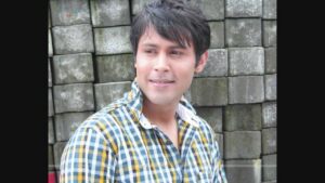 Woh Jab Aaina Dekhte Honge Lyrics - Suchandra