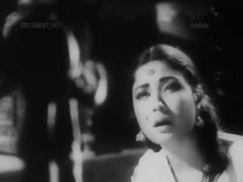 Meri Laj Rakho Girdhari Lyrics - Lata Mangeshkar