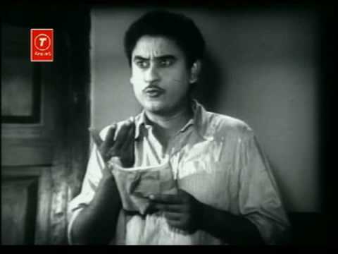 Munna Bada Pyara Lyrics - Kishore Kumar