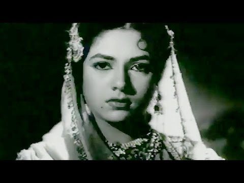 Raat Suhani Jhoome Lyrics - Lata Mangeshkar
