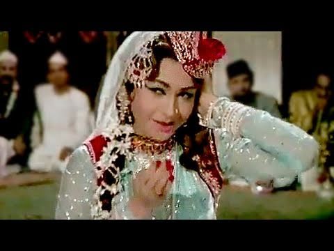 Sirf Apne Khayalon Ki Parchayi Lyrics - Asha Bhosle