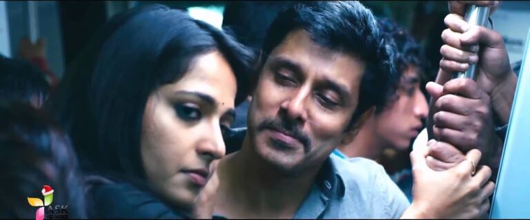 Oru Paadhi Kadhavu Lyrics - Haricharan, Vandana Srinivasan