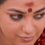 Gundabbaayi Lyrics - Sooraj Santhosh, Pranavi